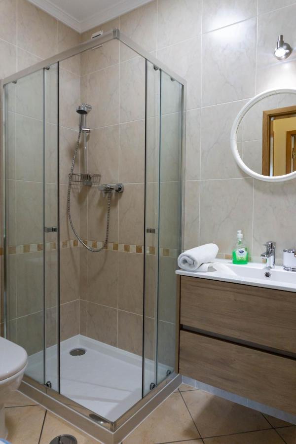 Apartamento Karibu Carvoeiro  Luaran gambar
